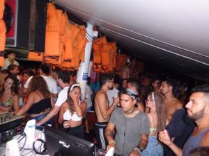 138 0069 Brasil - Buzios - Partyboat